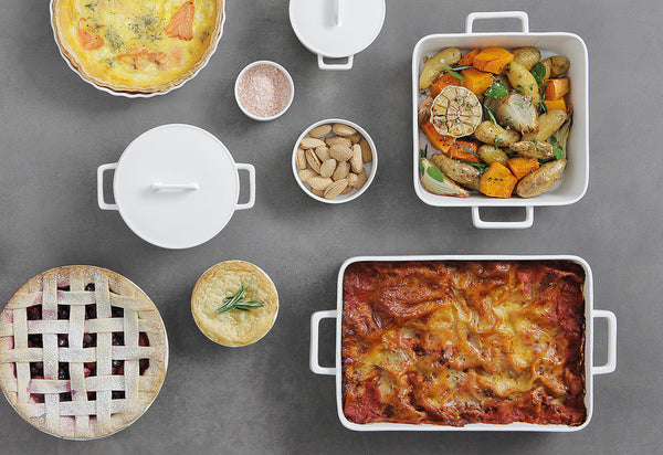 Maxwell & Williams Epicurious Rectangle Baker 32 x 22.5 x 7cm White Gift Boxed image 3