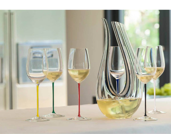 Riedel Fatto A Mano Riesling/ Zinfandel Green image 5