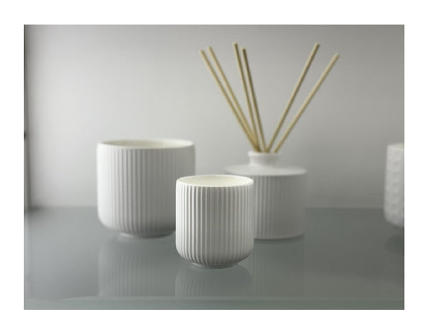 Maxwell & Williams Love Anna Scentimental Fragrance Candle 325g Ocean View Gift Boxed image 3