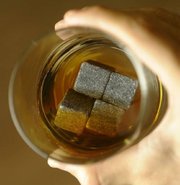Hukka Design Whisky Stone Ice Cubes image 3