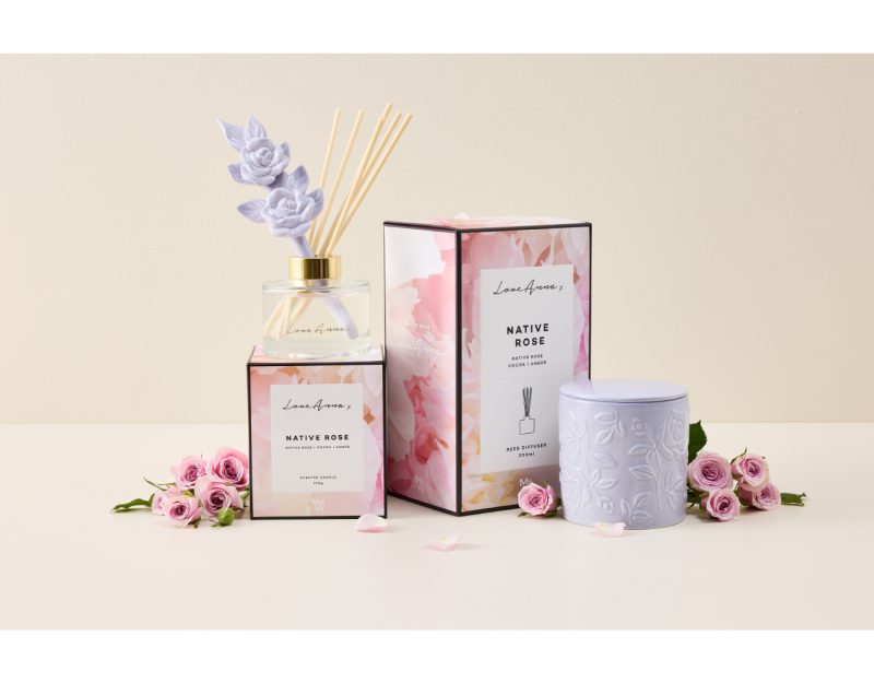 Maxwell & Williams Love Anna Botanika Fragrance Candle 290g Native Rose Gift Boxed