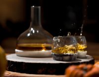 Nude Chill Whisky Tumbler With Marble Base (Clear)