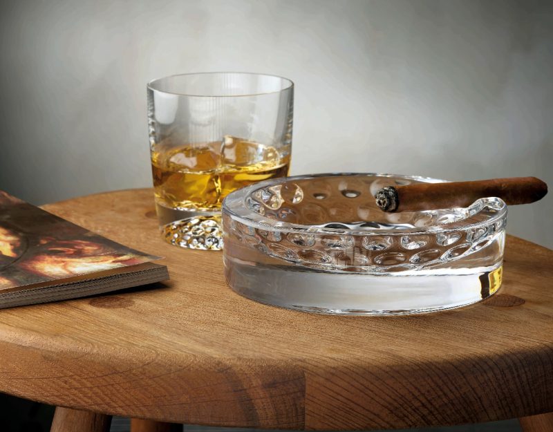 Nude Ace Ashtray (Clear)